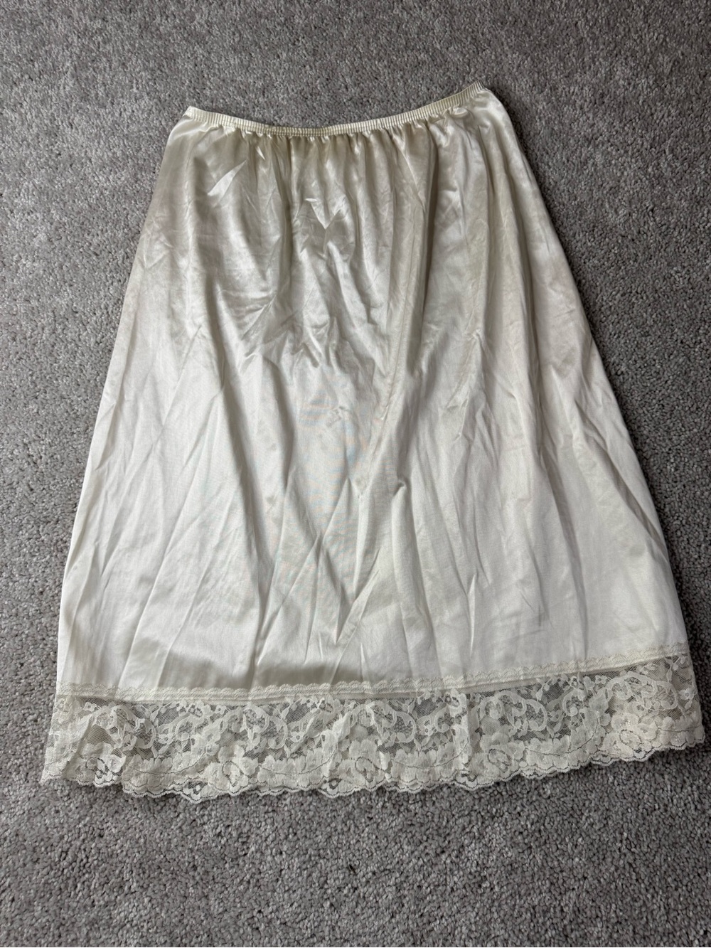 VTG Vassarette Slip Skirt Cream Floral Lace Trim Midi Half Slip Size L